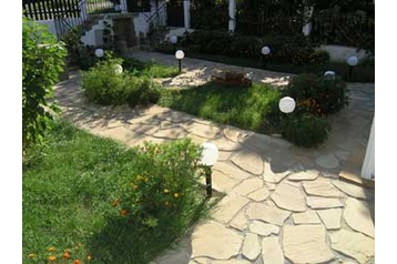 Bulgaria Privát Černomorec, Exteriorul